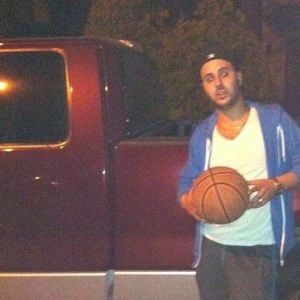 Meet your Posher, Oshri